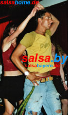 Salsa-Party im Club 2rooms in München: Tanz-Paar