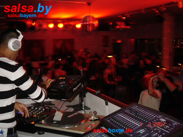 8seasons in München - Salsa Party mit DJ